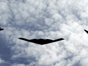 قاذفات "بي -2" الأميركية