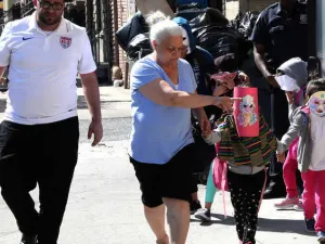 بين مطلع مايو ونهاية يونيو فصلت السلطات الأمريكية أكثر من 2500 طفل عن أهاليهم 