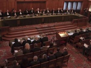 أدين نيوتن 54 عاما في عام 1985 بقضية اغتصاب وسرقة واعتداء بشأن هجوم وقع في برونكس 