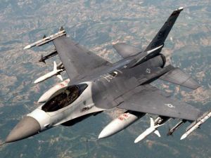 تحطم مقاتلة أمريكية من طراز "إف-18" في البحر قبالة سواحل ولاية فيرجينيا بشرق الولايات المتحدة