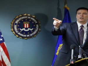 المدير السابق لمكتب التحقيقات الفدرالي جيمس كومي