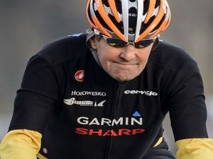 اصابة كيري بكسر في الفخذ بحادثة دراجات قرب جنيف