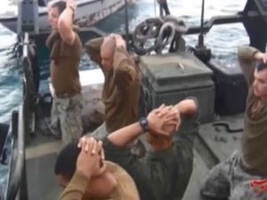 البحارة الأمريكيين الذين اعتقلتهم البحرية الإيرانية 