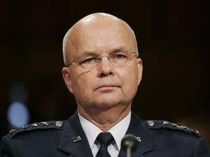 مدير وكالة الاستخبارات الأمريكية السابق مايكل هايدن