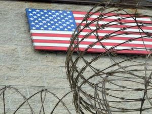 12 معتقلا يتمكنون من الفرار من سجن في ولاية ألاباما الأمريكية