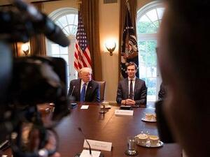 فريق الرئيس الأمريكي دونالد ترامب، أقدم على وضع خطة جديدة لإنهاء الصراع الفلسطيني الإسرائيلي