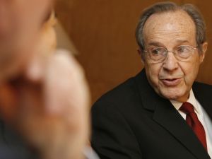 وزير الدفاع الأمريكي السابق وليام بيري