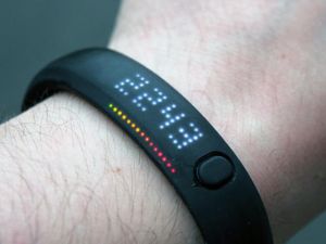 إسوارة إلكترونية بدل التوقيف القضائي