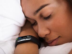Thanks to new technologies, smartwatches can now alert you to serious health problems and ultimately save your life. Here's how. (Shutterstock)