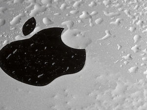The latest iPhone 7 rumor is making quite a splash... literally! (Shutterstock)