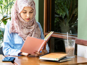 متى يجب تغتسل الصائمة من الدورة الشهرية؟