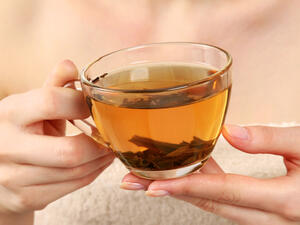 يزيد الشمر إفراز الحليب لدى المرضعات، كما يقلل أعراض الطمث