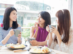 كن إيجابيًا متفائلاً وابعث البشرى لمن حولك