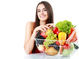 التّركيز على تناول الفواكه والخضروات والحبوب الكاملة.

