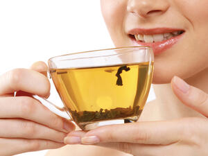 يحتوي الشاي الأخضر على نسبة كبيرة من مضادات الأكسدة
