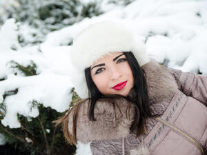 ترتبط كآبة الشتاء بشكل وثيق وانخفاض مستويات هرمون تعزيز المزاج السيروتونين