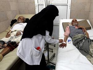 حث السعودية على تبني نهج مدروس، وإمعان النظر في سياستها إزاء المسائل الإقليمية