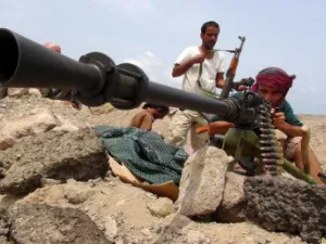 6 قتلى بقصف متبادل في تعز بين القوات الحكومية ومسلحين من جماعة الحوثي