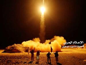 هيومن رايتس ووتش تدين إطلاق الحوثيين صواريخ على السعودية
