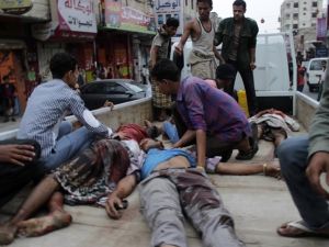 600 ألف أسرة في تعز بحاجة إلى إغاثة عاجلة بالغذاء - أ ف ب