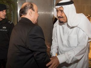 الملك سلمان أكد موقف المملكة الدائم والداعم لليمن وشرعيته الدستورية