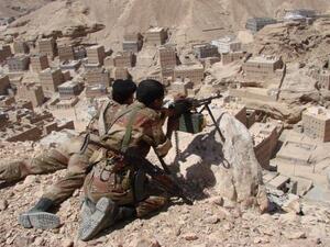 ميليشيات الحوثي تنهب 63 سفينة مساعدات