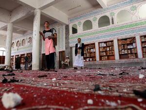 رجال الدين ينتمون إلى حزب الإصلاح الإسلامي السياسي المعروف، ينظر إليه السعوديون على أنه صوت قوي لإعادة بناء اليمن،