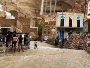 13 شخصاً لقوا حتفهم بسبب الأمطار الغزيرة التي هطلت في محافظة حجة
