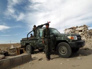 حاجز تفتيش للجيش اليمني على ابواب صنعاء العاصمة/أ.ف.ب