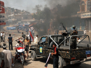 مسلحون من جماعة الحوثيين يقتحمون مقر الحزب في مديرية مذيخرة بمحافظة إب 