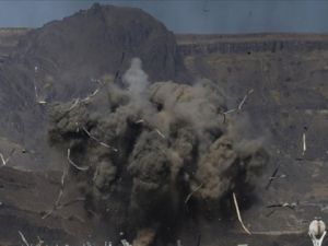 غارات عنيفة يشنها طيران التحالف على مواقع الحوثيين ومعسكرات للجيش اليمني/ ارشيفية