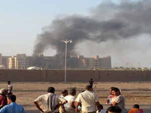 مقتل أكثر من 45 شخصًا وأصابة العشرات في انفجارين بخور مكسر في عدن