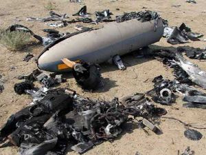 “الطائرة، التي تستخدم للاستطلاع، يبدو أنها كانت تحمل عبوات أو صواريخ صغيرة”