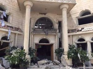 منزل السفير العماني الذي تعرض للقصف في اليمن