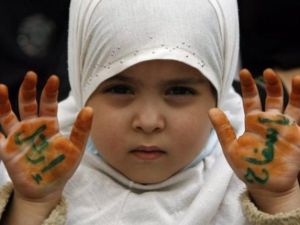 لن أسلم السلطة للانقلابيين.