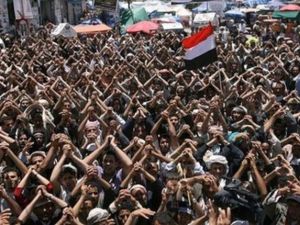 الحزب الحاكم والمعارضة في اليمن يؤكدان استعدادهما للتوقيع على الخطة الخليجية