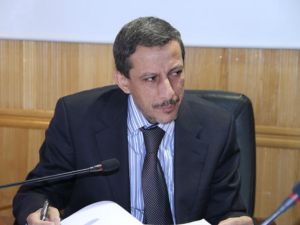 وزير التعليم الفني عبدالرزاق الاشول 