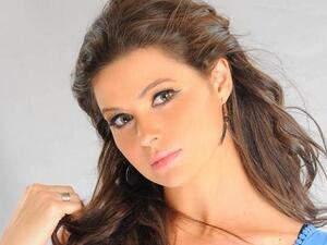 يسرا اللوزي تنشر صورتها و الجمهور يطالب بحذفها