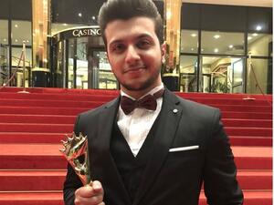 بعد فوزه بالجائزة: مغني (هلا بالخميس) يرد على انتقاد أحلام