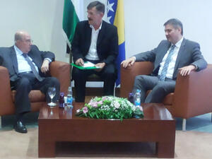 استعرض رئيس الوزراء البوسني التحديات التي تواجه بلاده، شارحا التجربة البوسنية في التعايش بين القوميات المختلفة