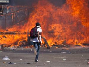 زيمبابوي: إغلاق متاجر في العاصمة هراري ودعوات للهدوء غداة مقتل ثلاثة متظاهرين
