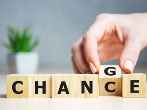 7 Reasons Why You Need to Change Your Job