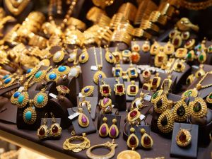Gold prices in Dubai Today Sunday 24 December 2023