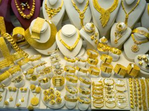 Gold prices in Dubai Today Monday 4 December 2023