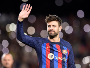 Piqué goes Instagram official with new girlfriend