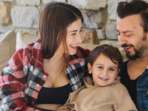 Hazal Kaya celebrates 40 days of her daughter