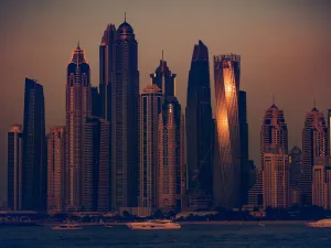 Emirates Development Bank Joins Forces with Beehive to Boost SME Financing
