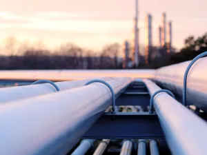 Qatar Petroleum Inks 20-Year Deal to Supply LNG to Korea