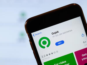 Indonesia: WhatsApp, PayPal Invest in Food Delivery App Gojek