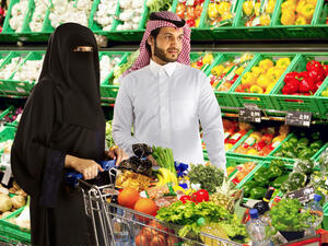 A number of Qatif merchants confirmed that the markets have large quantities of food products and supplies, saying there was no cause for concern or alarm. (Shutterstock) Saudi Arabia Confirms Availability of Goods in Locked-down Al-Qatif